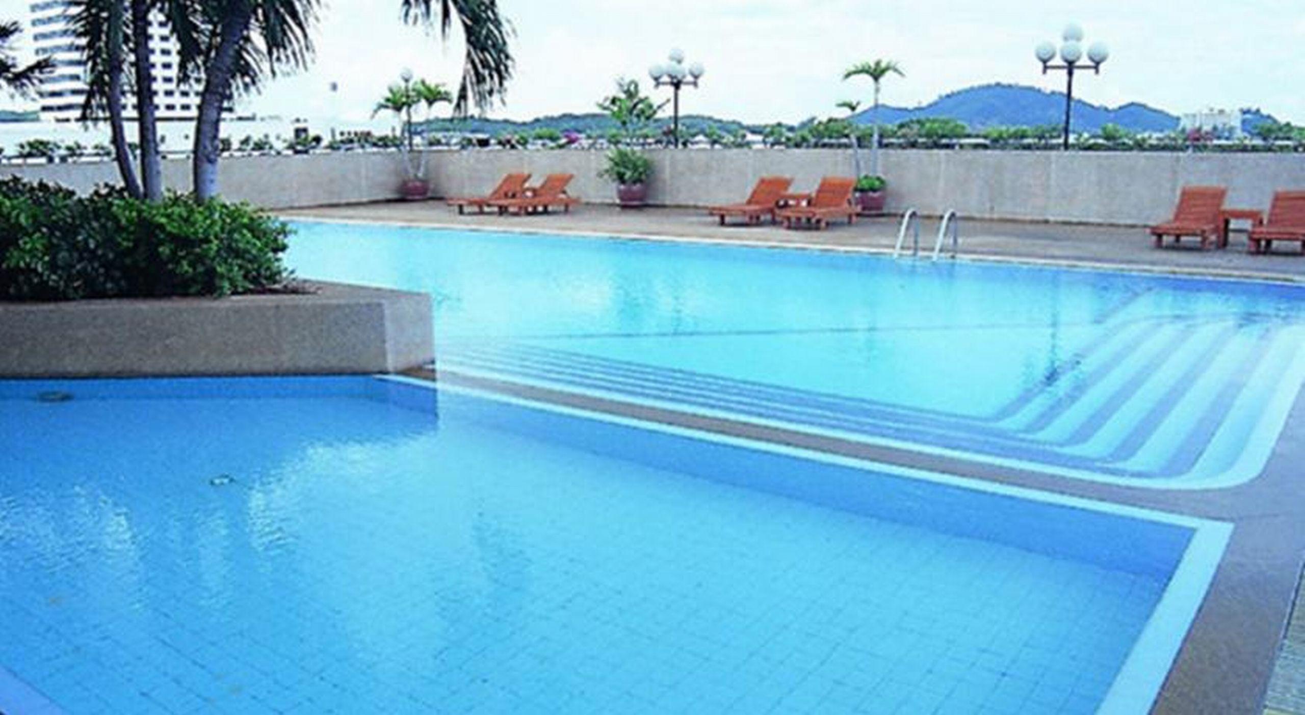 Hotel Courtyard By Marriott Phuket Town Esterno foto