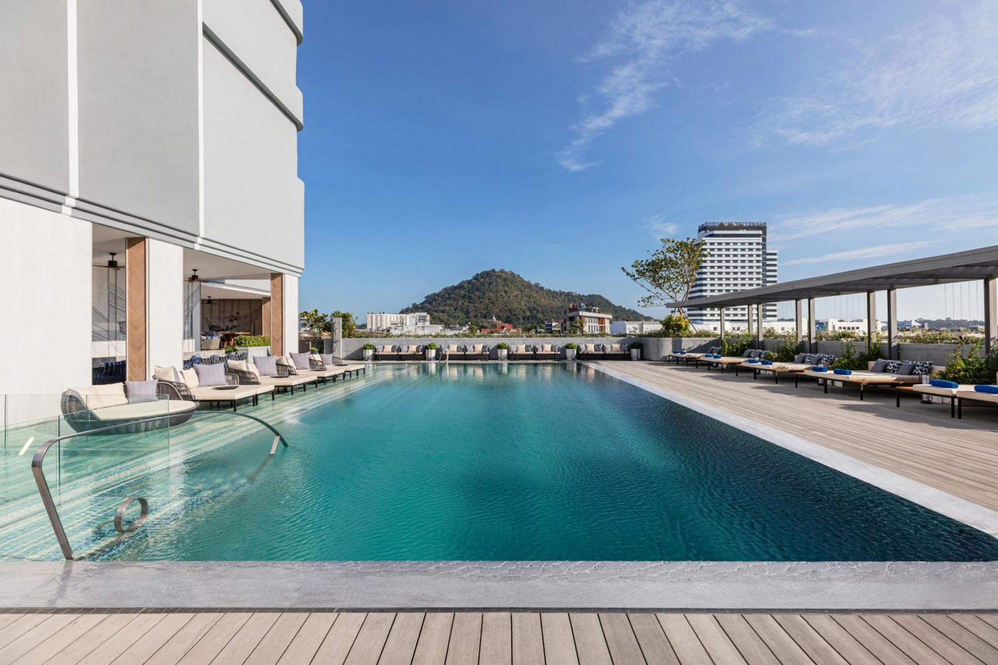 Hotel Courtyard By Marriott Phuket Town Esterno foto