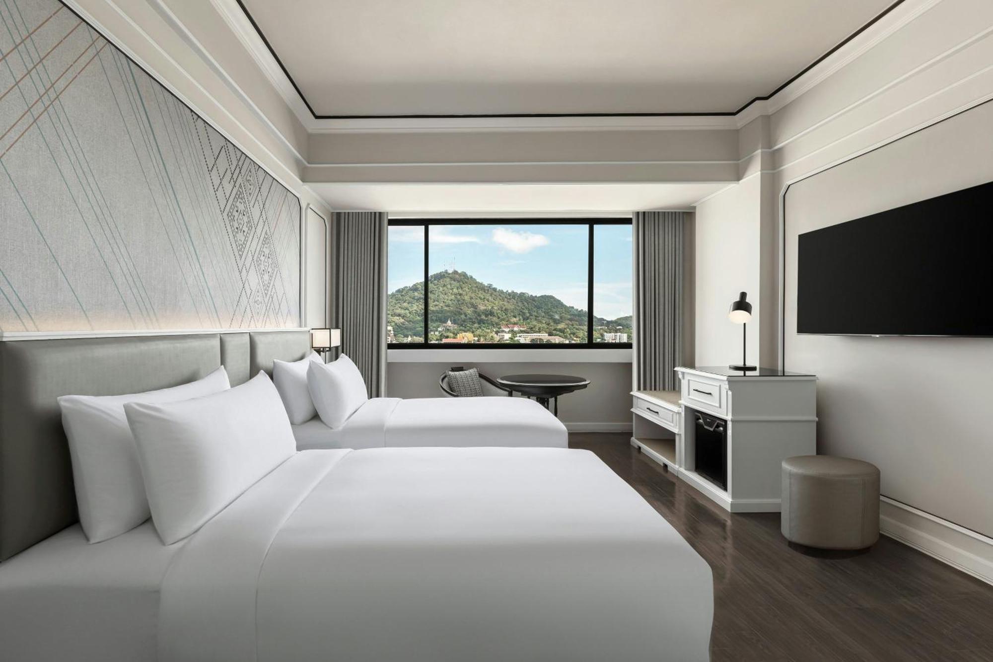 Hotel Courtyard By Marriott Phuket Town Esterno foto