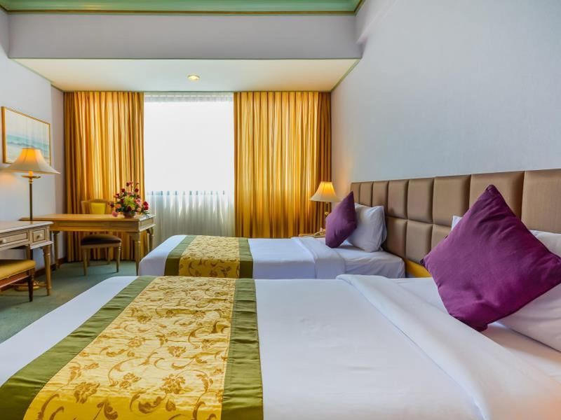 Hotel Courtyard By Marriott Phuket Town Esterno foto